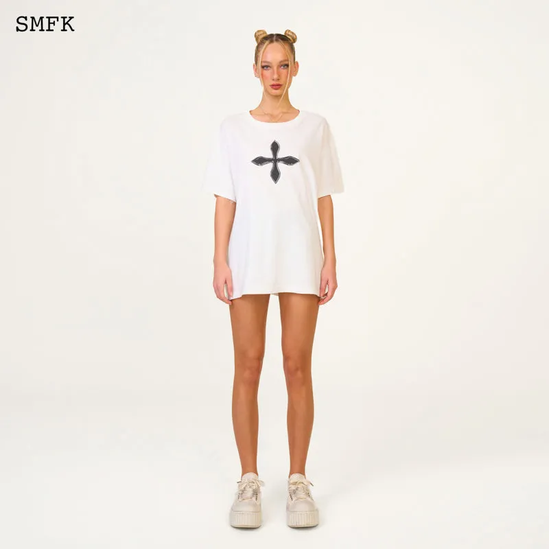 Compass Cross Vintage Oversize Tee in White