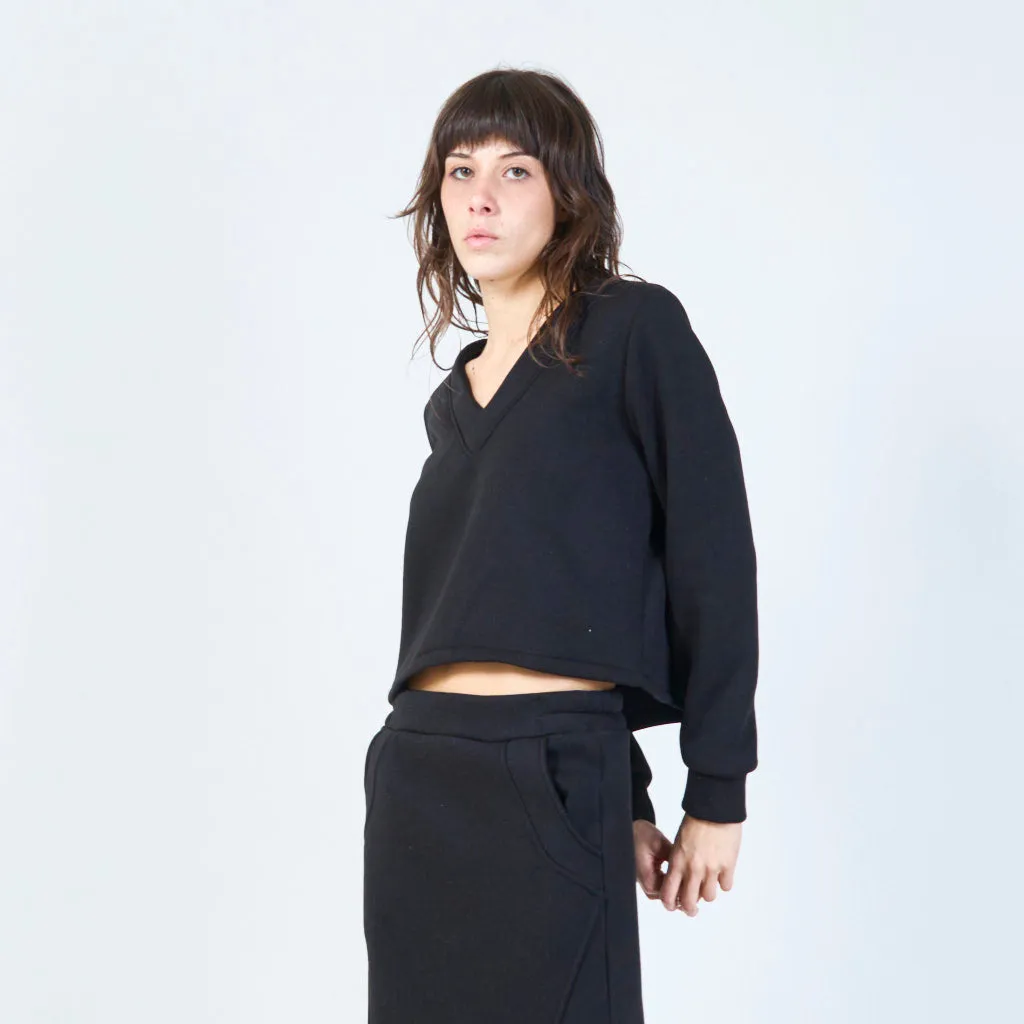 Cropped V-neck pullover wholesale