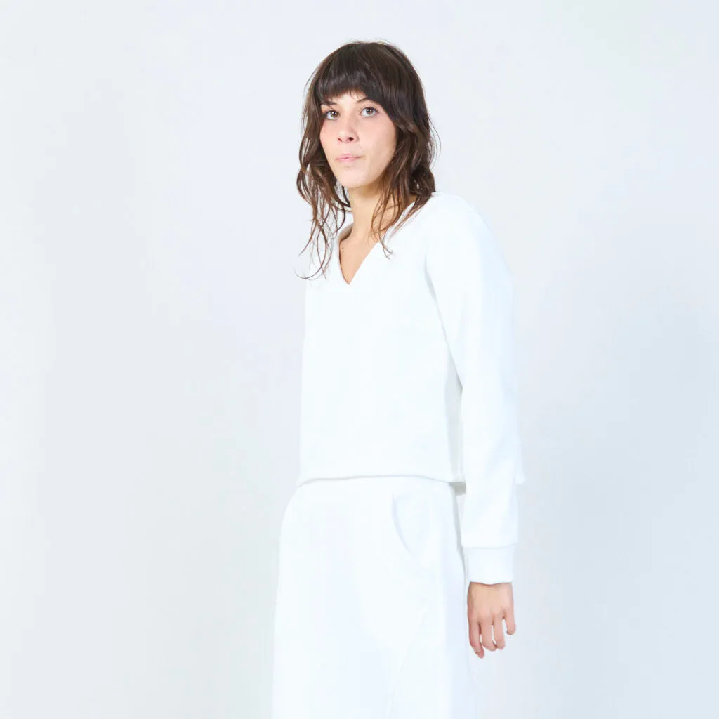 Cropped V-neck pullover wholesale