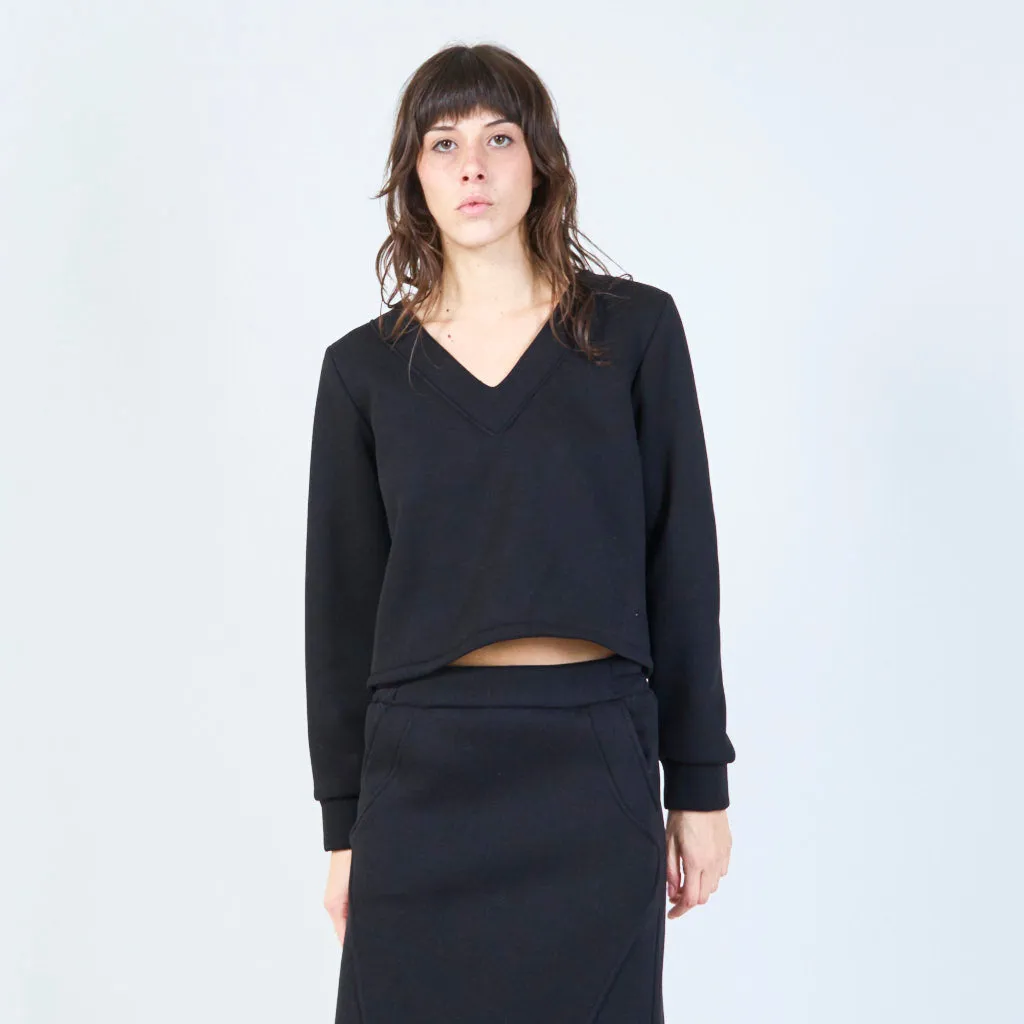 Cropped V-neck pullover wholesale