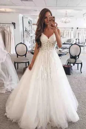 Elegant A-Line Spaghetti Straps Long Tulle Wedding Dress with Appliques PFW0033