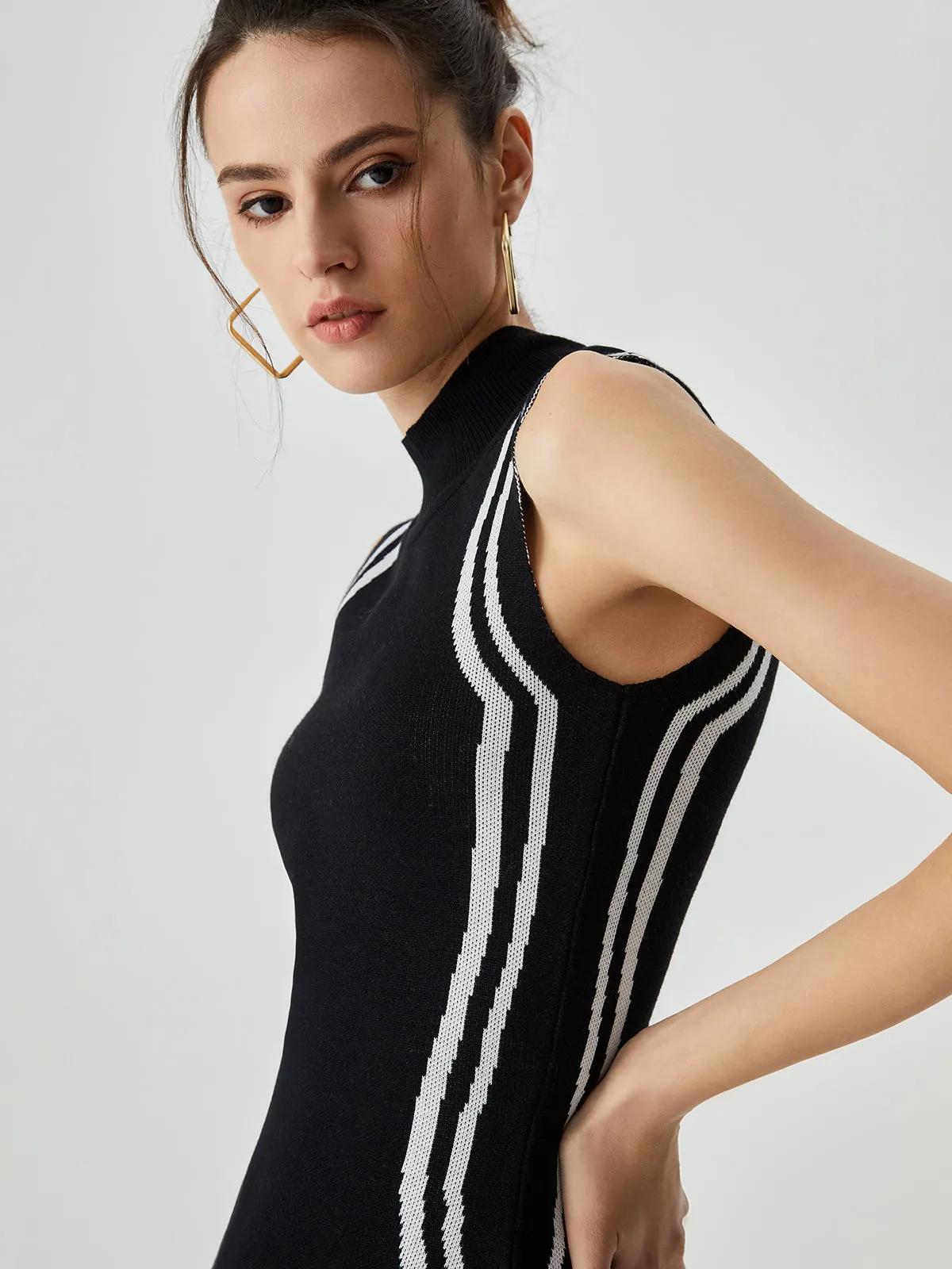 Knit Asymmetric Contrast Trim Modern Mock Neck Midi Dress
