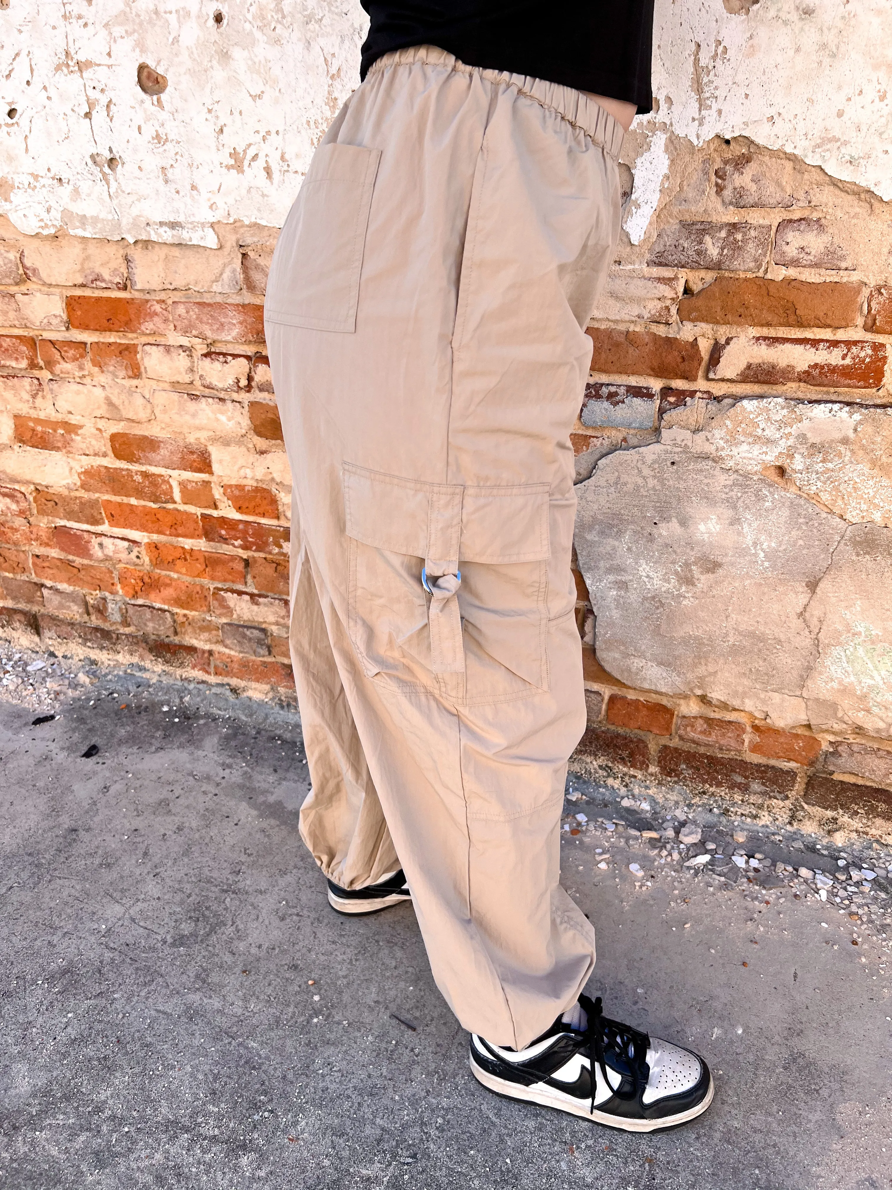 Lara Balloon Cargo Pants with Pockets