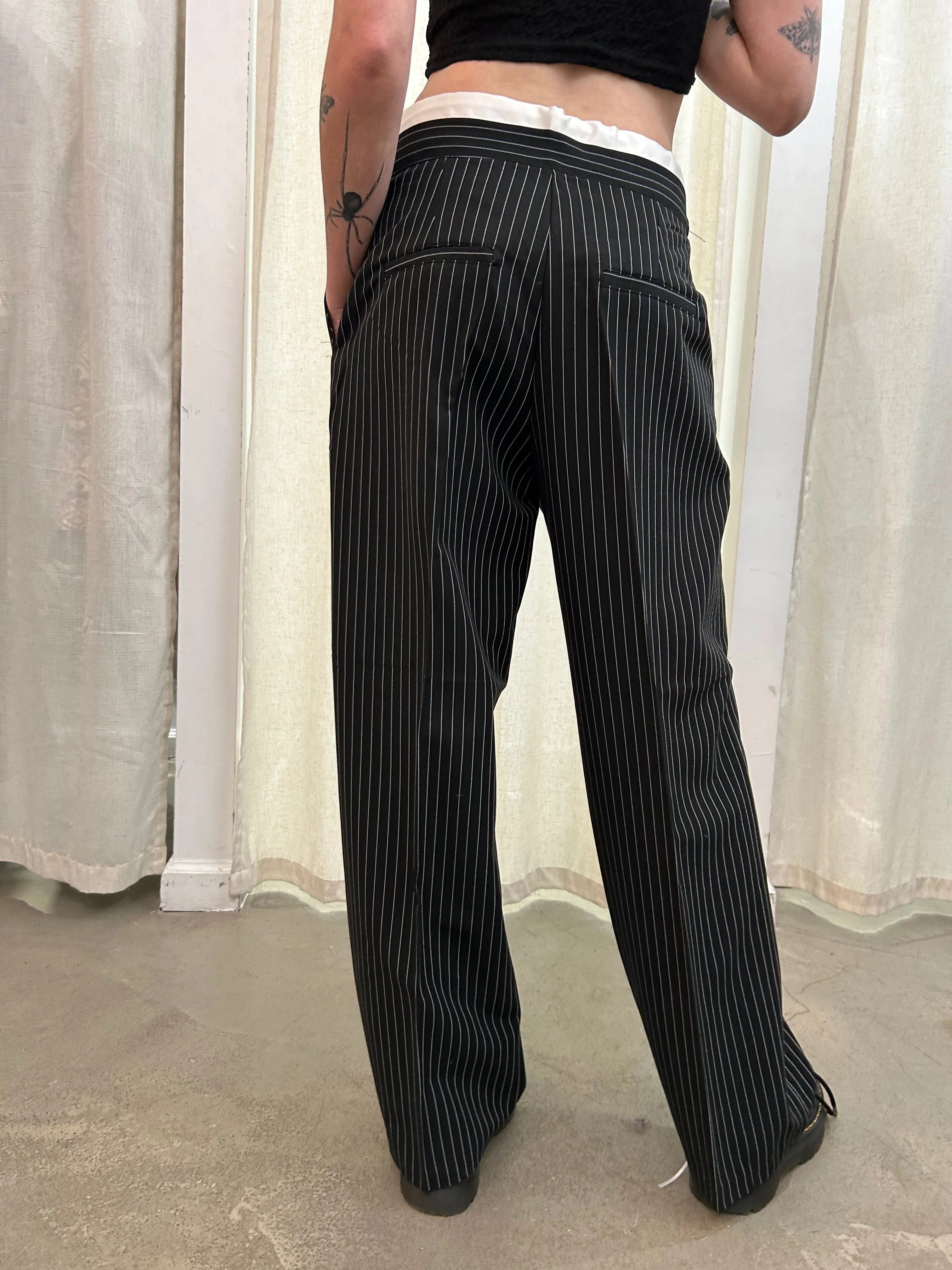 pinstripe contrast waist tie pant