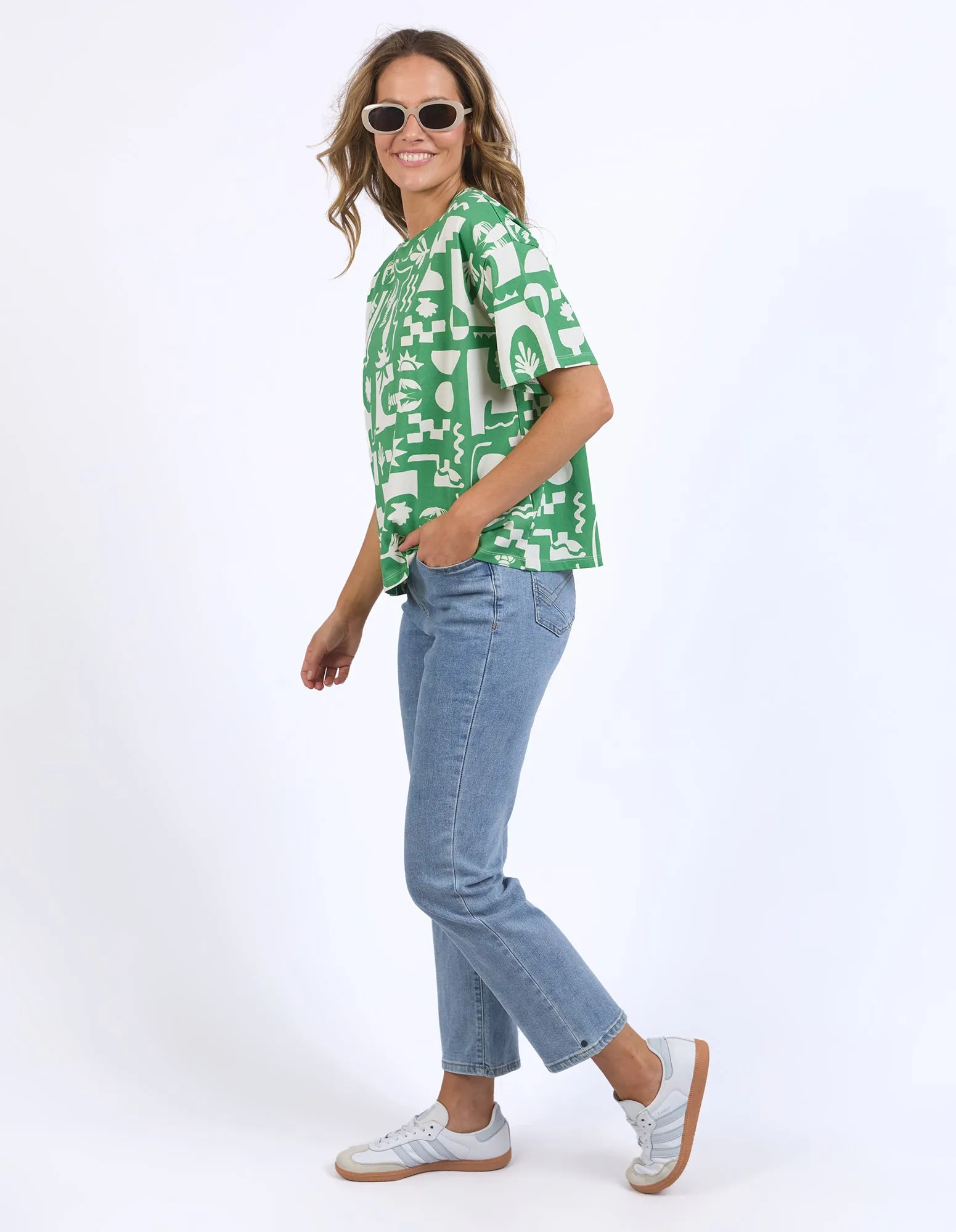 Postcard Tee Greenbriar