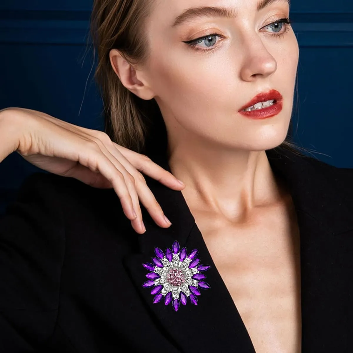 Rhinestone Sunflower Brooch for Women Sparkling Cubic Zirconia Flower Brooch Pin Elegant Large Crystal Floral Lapel Pin Dainty Clothing Hat Bag Accessories Christmas Wedding Bridal Birthday Jewelry