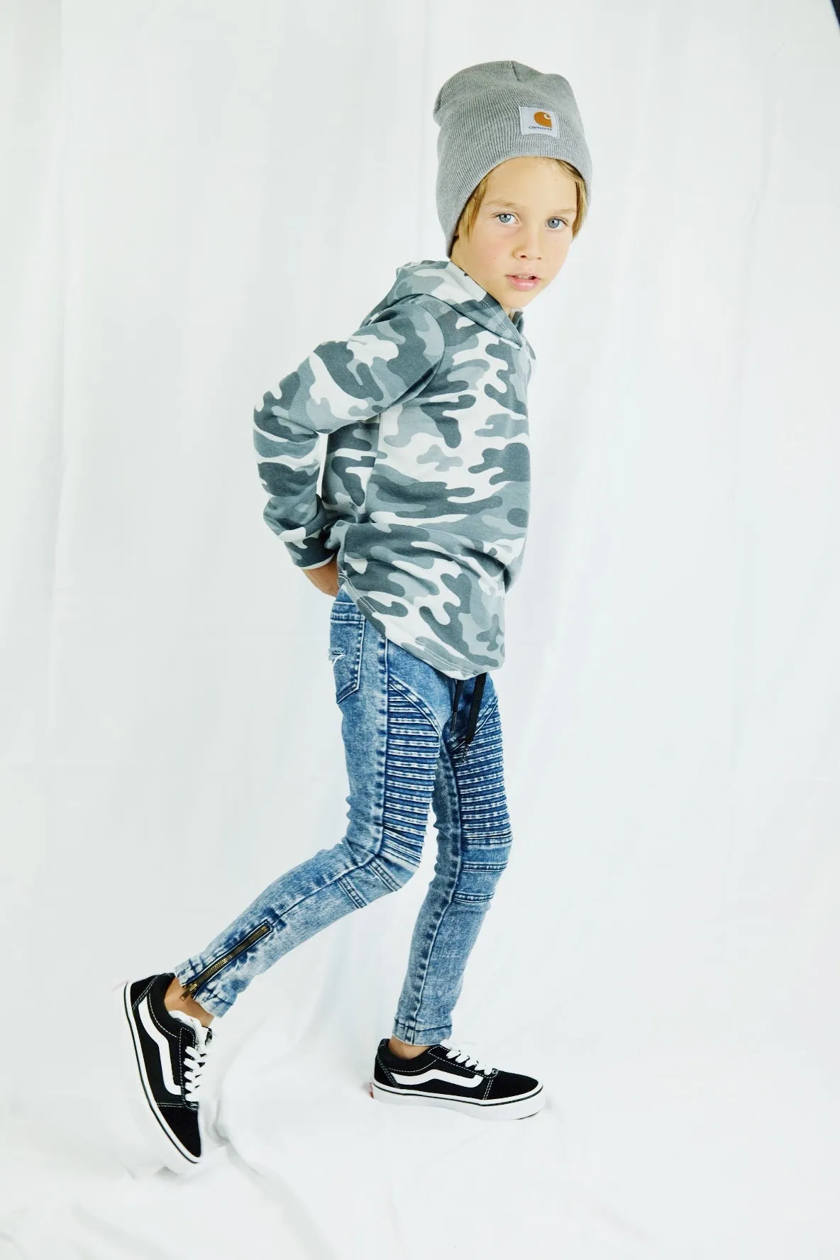Snow camo curved hem hoodie